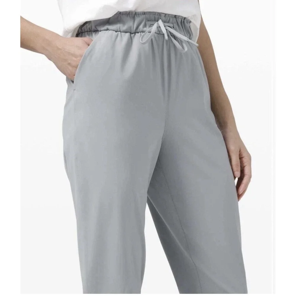 Lululemon Women's 6 Sage Grey Luxtreme Keep Moving Pants HR Minimalist Modern - Picture 3 of 11